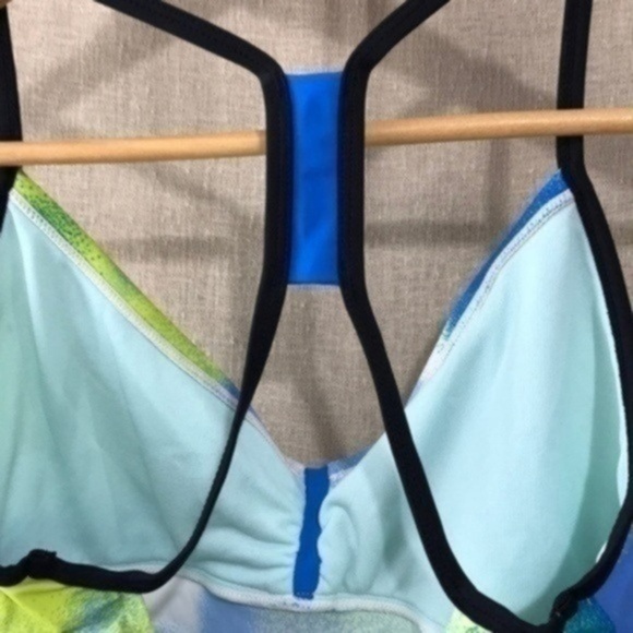 Nike women’s swim top size 12 - Picture 5 of 7